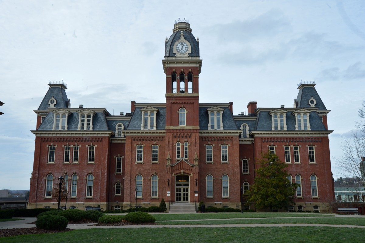 WVU Foundation initiative provides nearly $281K to students in need